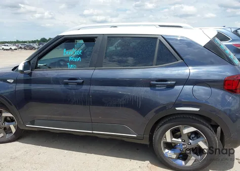 2025 Hyundai Venue Limited z USA, uszkodzony, nr VIN KMHRC8A30SU382382